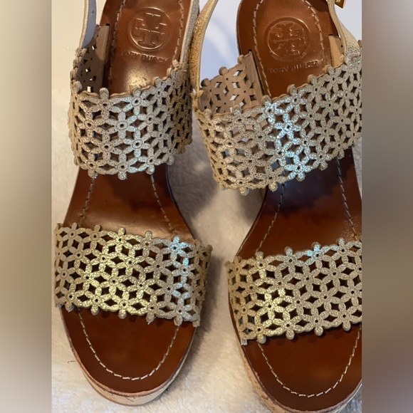 Tory Burch Shoes Tory Burch Metallic Perforated Daisy Wedge size 7. Like new. - Picture 5 of 7